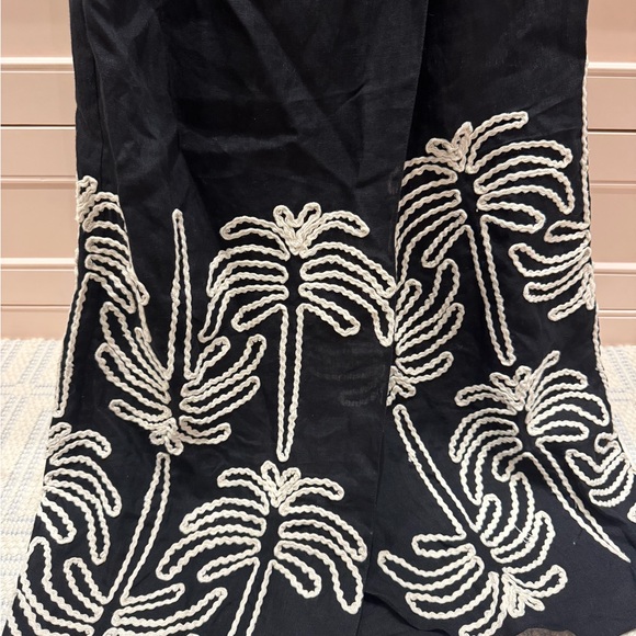 Johanna Ortiz Black and White Embroidered 1 shoulder beach cover up - Picture 5 of 6
